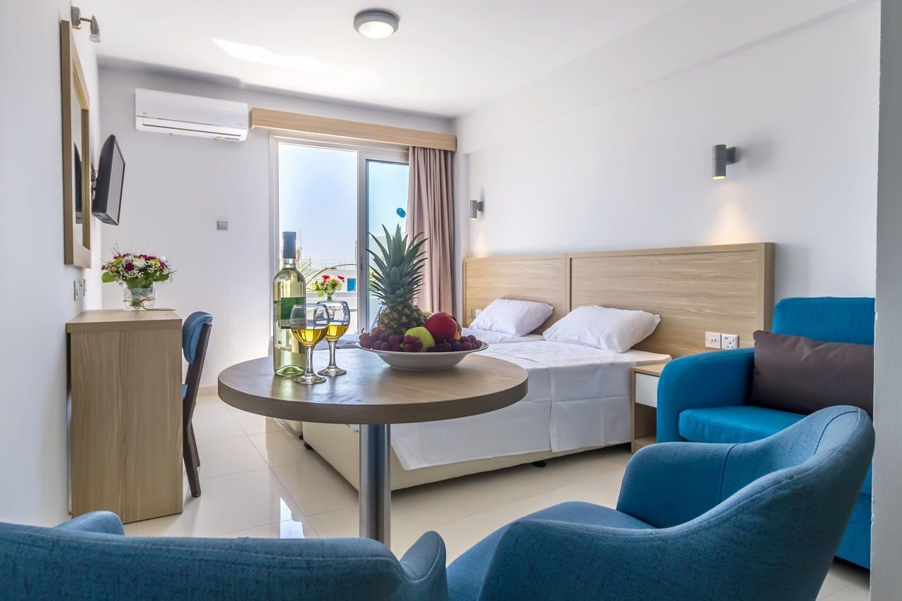 Paul Marie Hotel Apartments アヤナパ エクステリア 写真