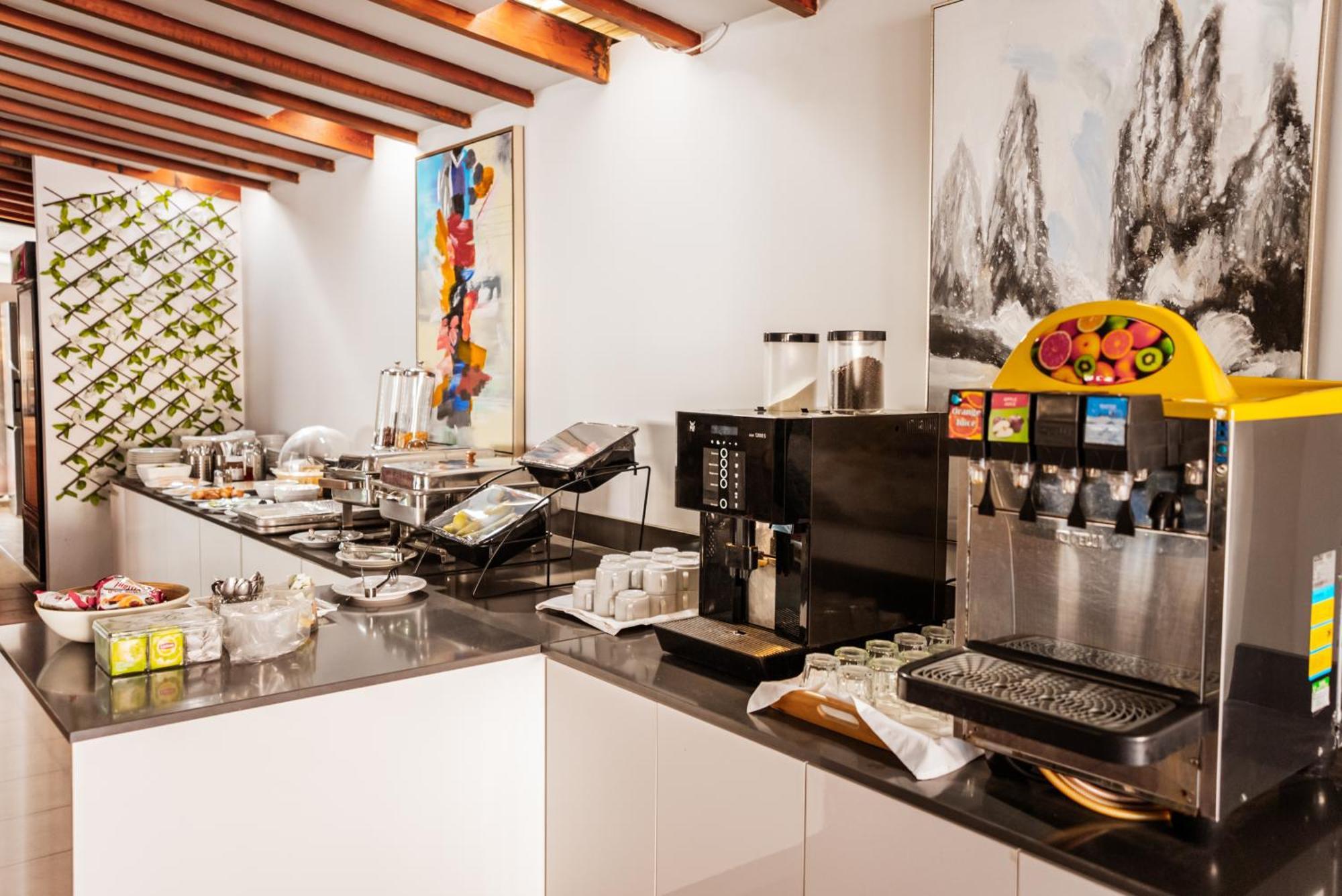 Paul Marie Hotel Apartments アヤナパ エクステリア 写真