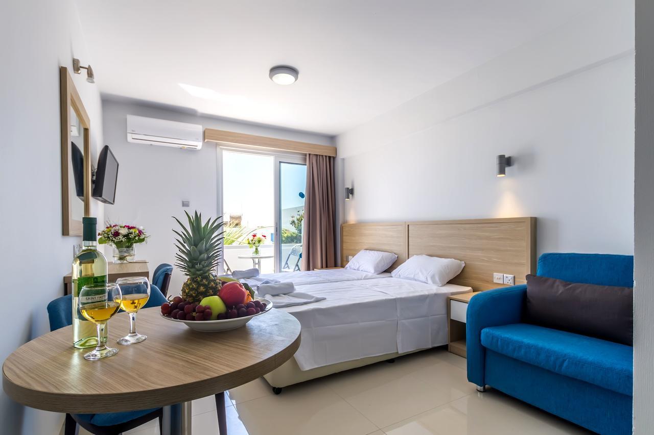 Paul Marie Hotel Apartments アヤナパ エクステリア 写真