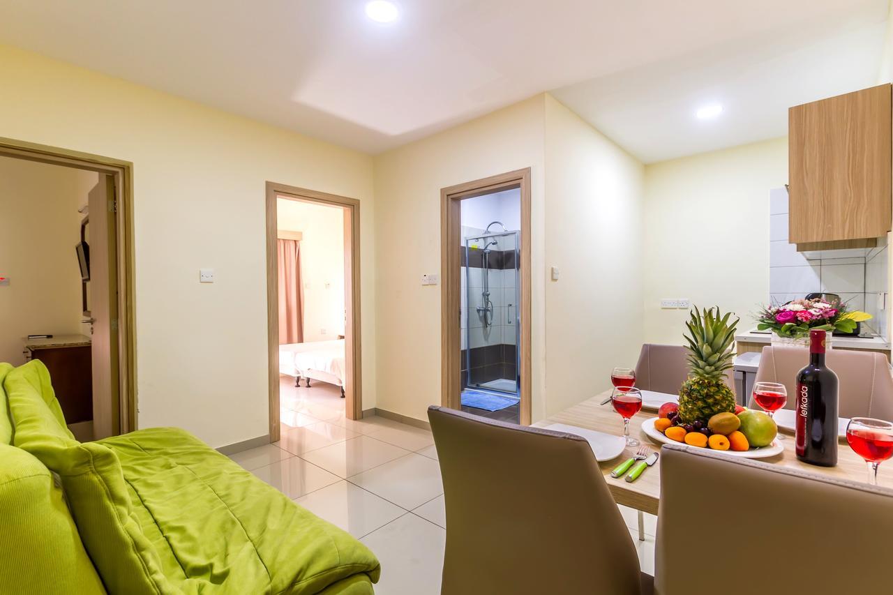 Paul Marie Hotel Apartments アヤナパ エクステリア 写真
