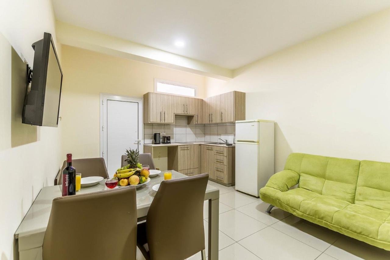 Paul Marie Hotel Apartments アヤナパ エクステリア 写真