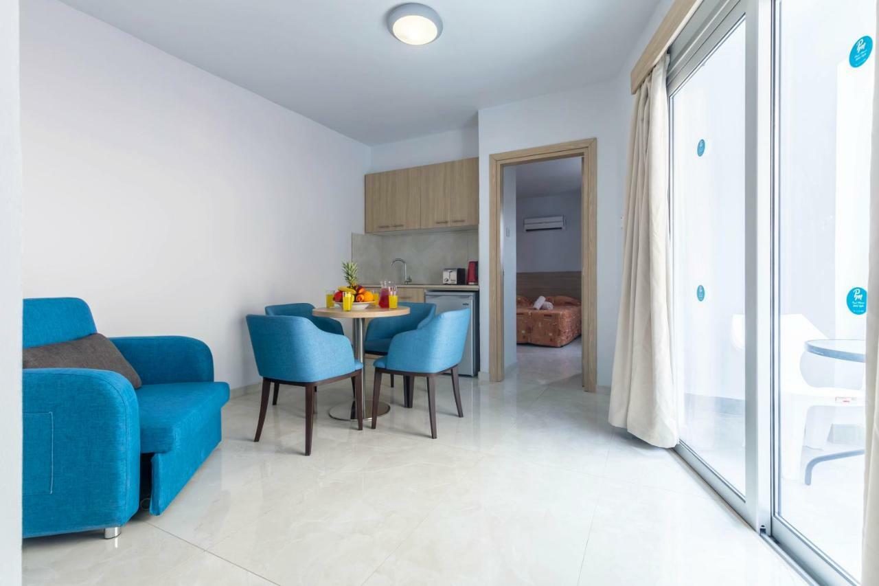 Paul Marie Hotel Apartments アヤナパ エクステリア 写真