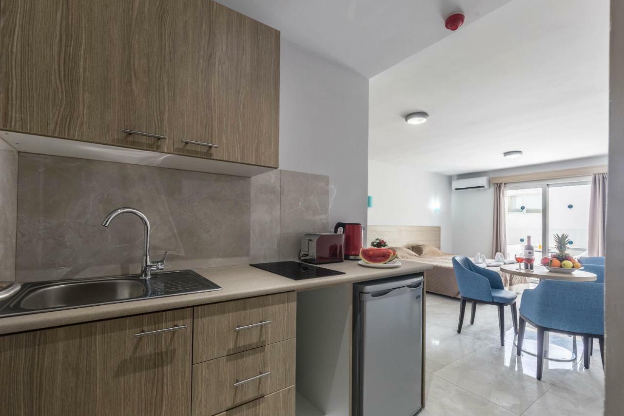 Paul Marie Hotel Apartments アヤナパ エクステリア 写真
